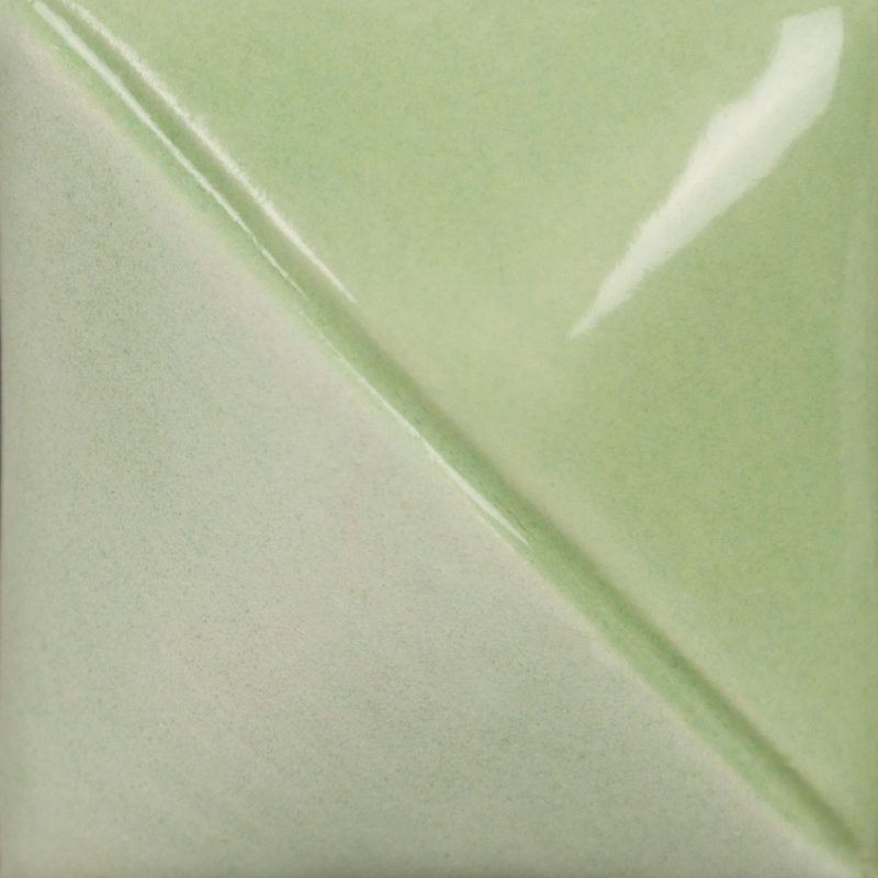 UG-233 Cone 06